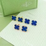 Boucles d’oreilles Van Cleef & Arpels Vintage Alhambra
