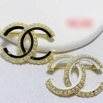 Broche CHANEL Mod 21