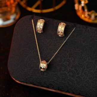 Ensemble Van Cleef Perlée clovers Collier, Boucles de Luxe Femme