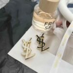 Broche Yves Saint Laurent Mod 11