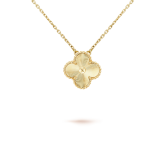 [Amore Jewelry]CLOVER 15MM LASER NECKLACE