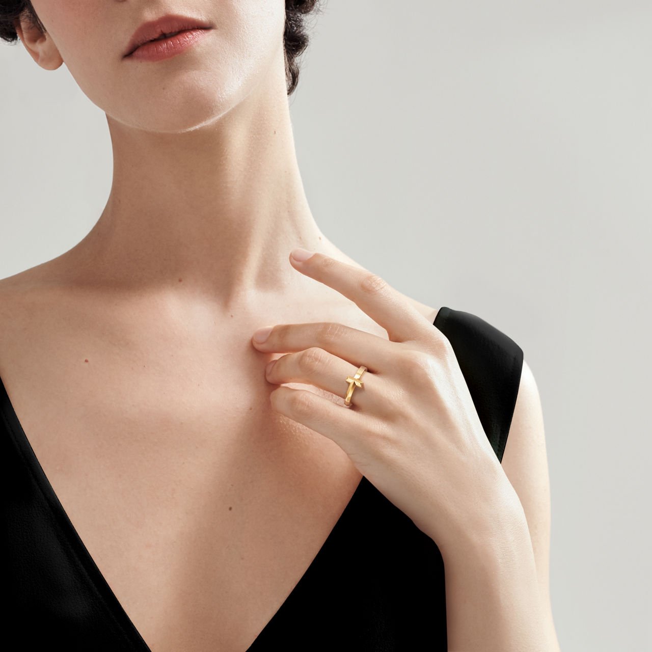 Tiffany T T1 Ring in Yellow Gold